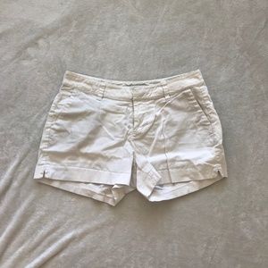 5/$15 ENDS 8/2 White Old Navy Shorts